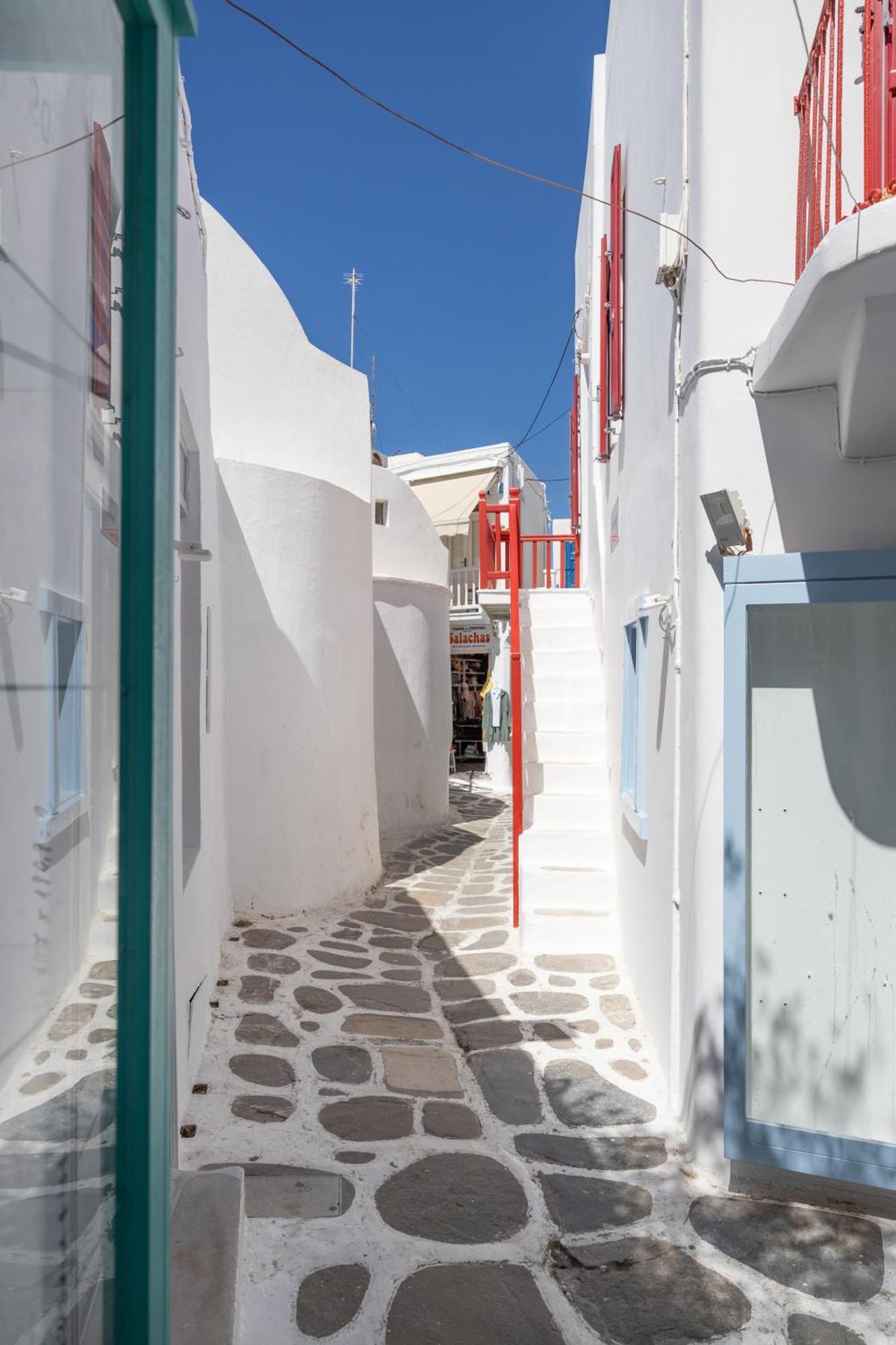 Chiara Mykonos Iii *